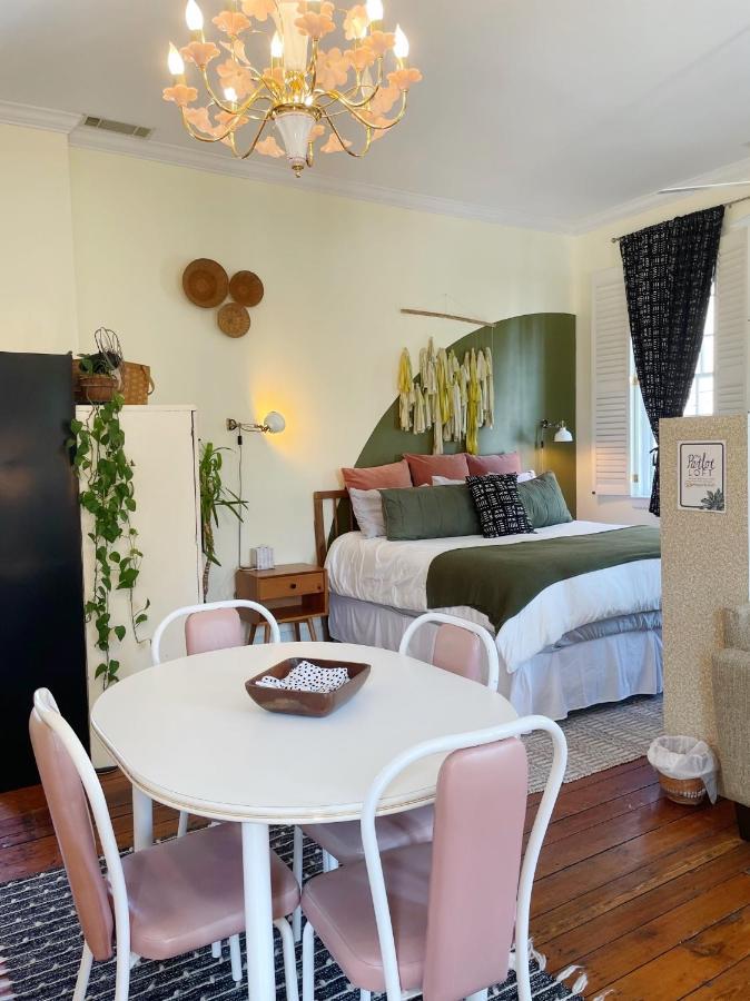 Charming 1885 Parlor Loft Downtown Savannah Stay 외부 사진